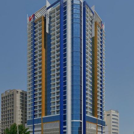 Swiss-Belsuites Admiral Juffair Manama Exterior foto