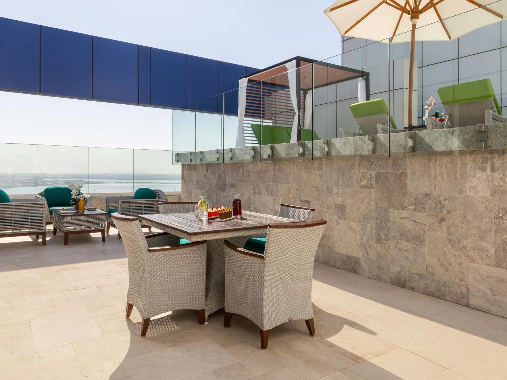 Swiss-Belsuites Admiral Juffair Manama Exterior foto